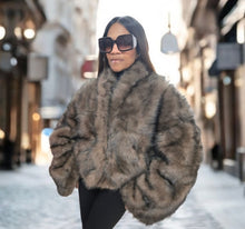 Load image into Gallery viewer, Luxury Faux Fur Jacket –

