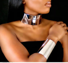 Load image into Gallery viewer, Cleo  Choker Collection
